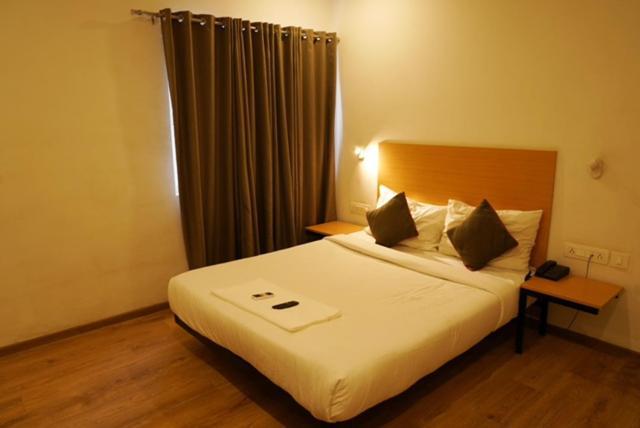 Treetop Inn Chennai Exterior foto